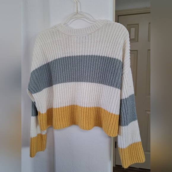 Sincerely Jules Colorblock Sweater - White, Blue, Mustard Size Large - Picture 3 of 7